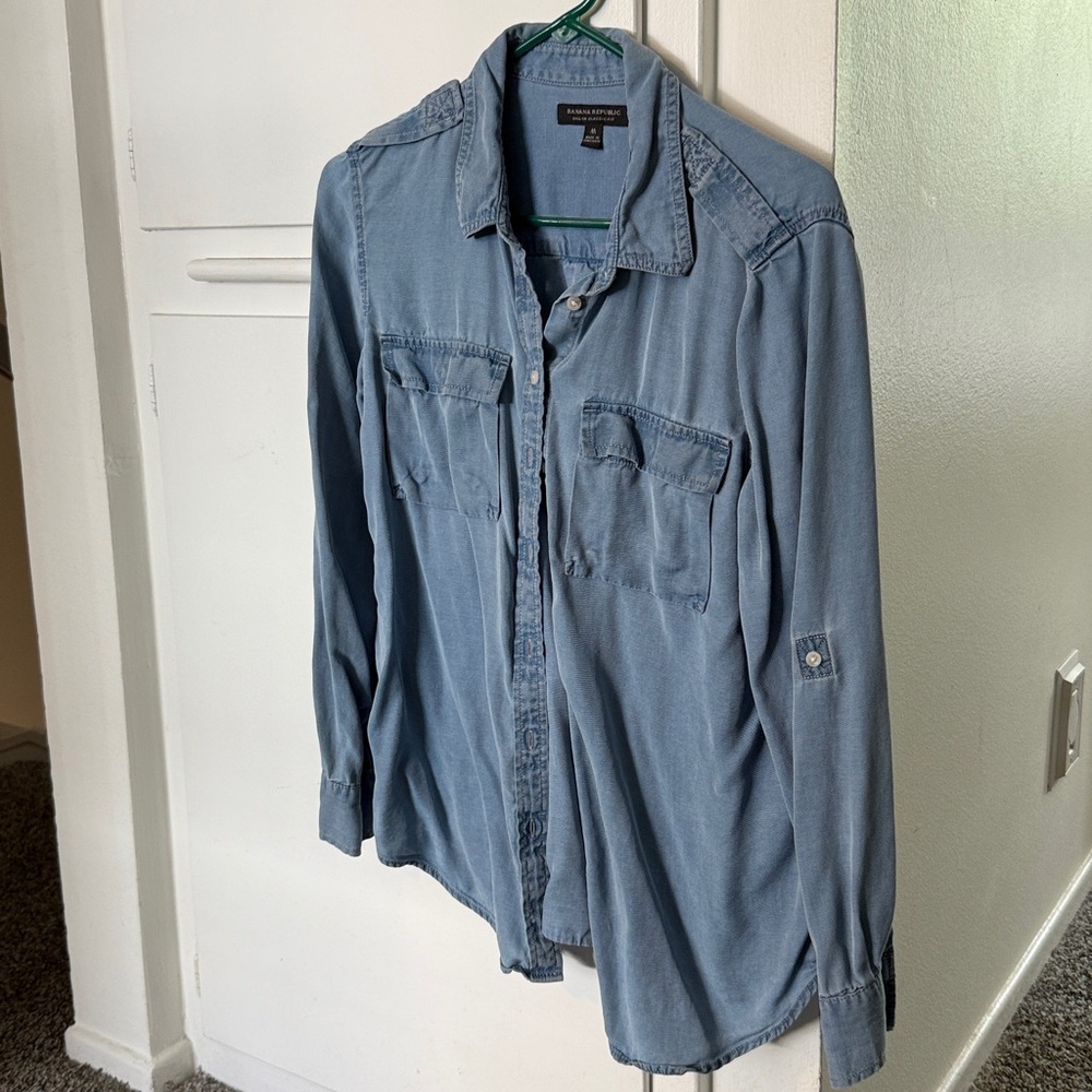 Banana Republic Dillon Classic Fit Denim Shirt in Blue